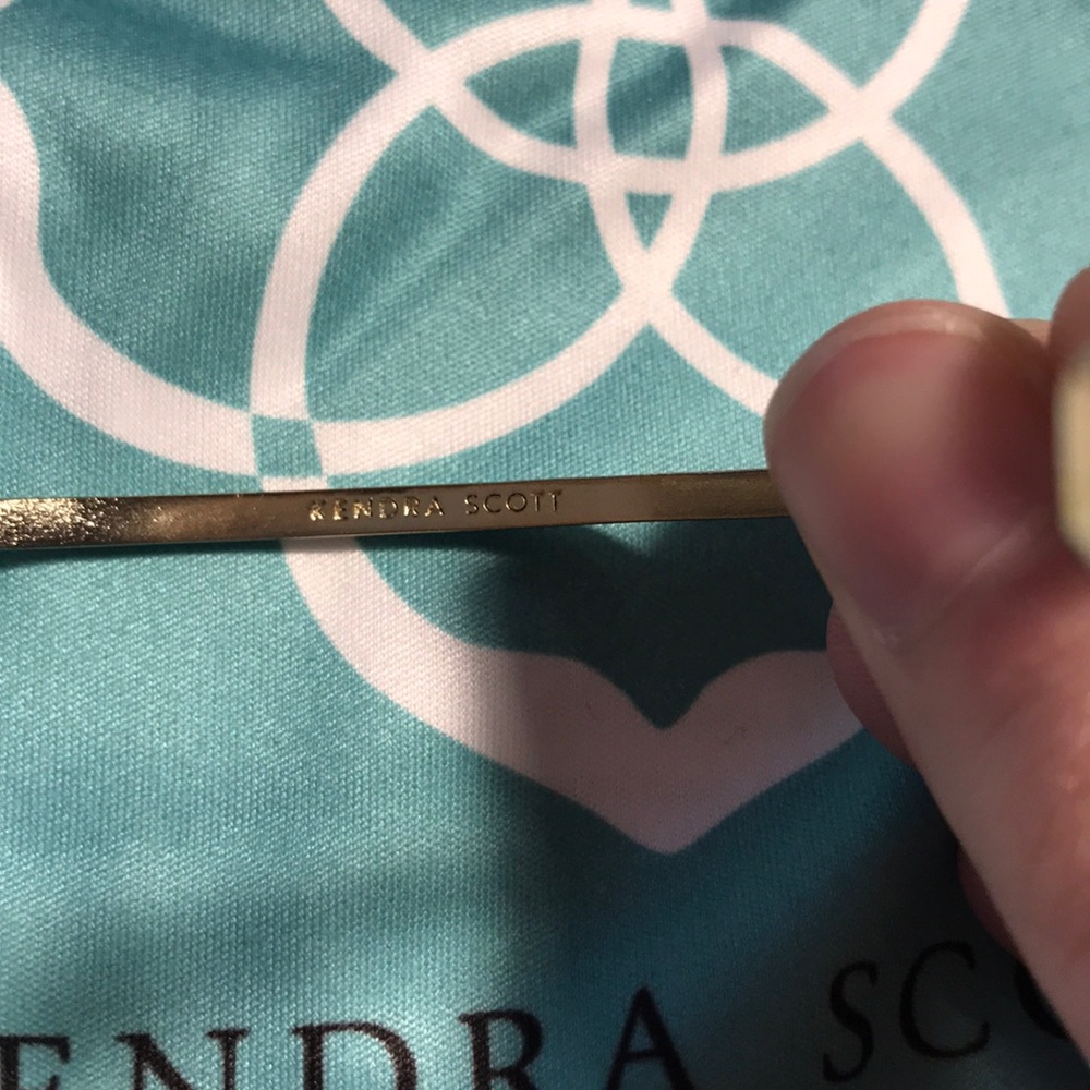 Kendra Scott Teddy Pinch bracelet - Picture 4 of 4